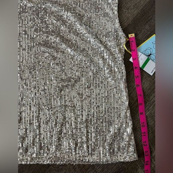 CeCe Sequined V-Neck Cap-Sleeve Silver Blouse-Size Large - Picture 6 of 6